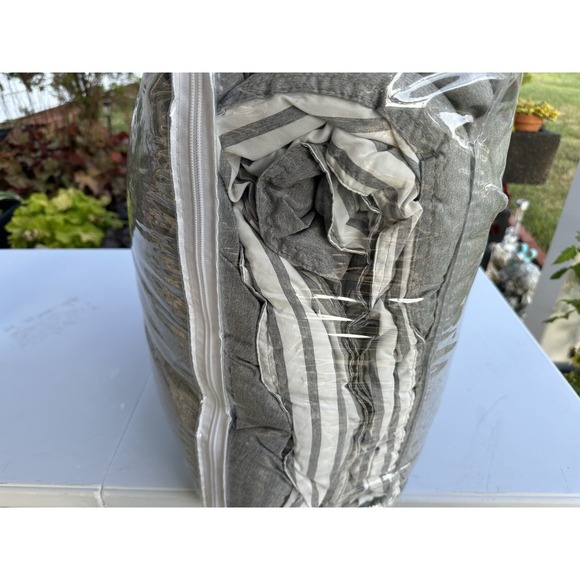 ⚡️New Madison Park Hayden Reversible Yarn Dyed Down Alt Comforter Set Full/Queen - Picture 5 of 11